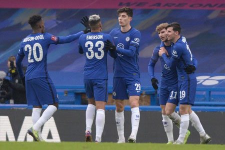 弗里克：佩德里有可能首发；收到消息后我起床看了皇马的集锦