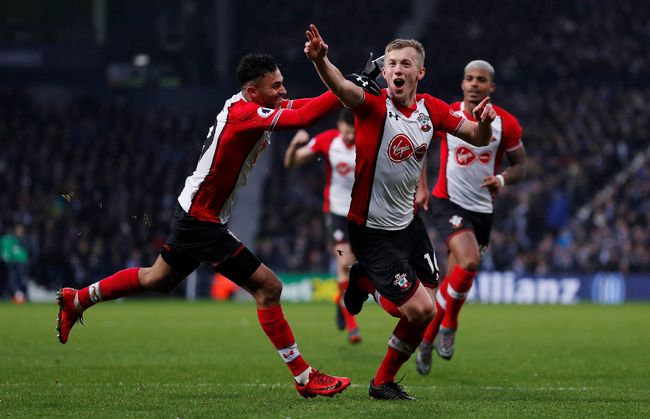 美记：字母哥今年夏天向队友透露，自己已接近转会尼克斯