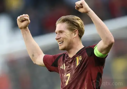 本赛季苏超最佳阵容：冠军泰州队1人入选，亚军南通队3人在列