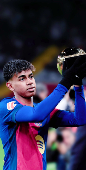 教练表情太真实笑喷球迷